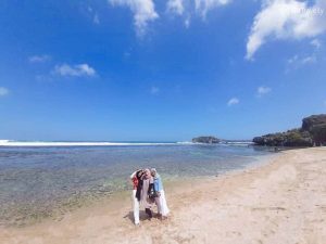 pantai sundak