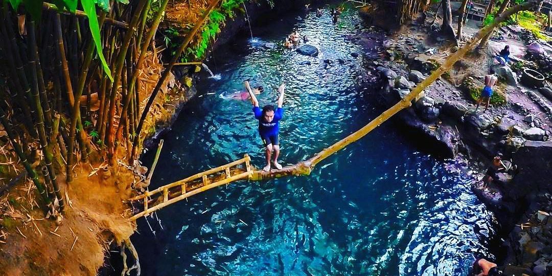 Keindahan Blue Lagoon, Mata Air Alami Tersembunyi di Sleman Jogja