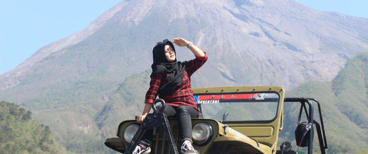 paket wisata jogja dari surabaya